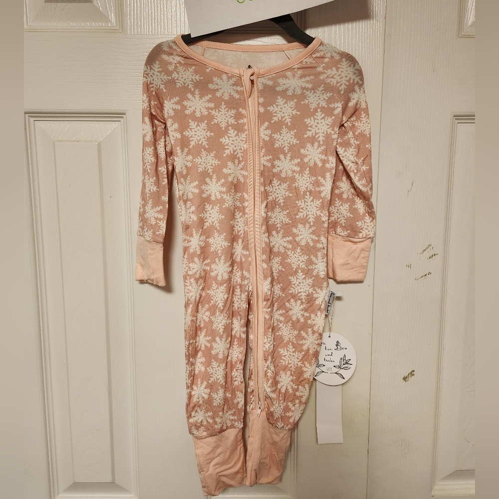 Hen & Drake Snowflake Romper
